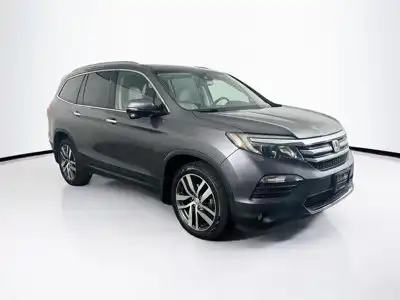 2017 Honda Pilot 4WD Touring's photo