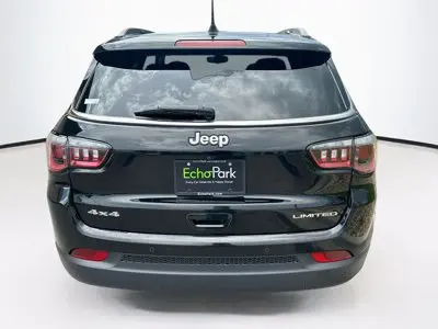 2017 Jeep Compass Limited 4X4 photo 5