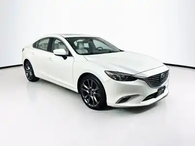 2017 Mazda EZ-6 i Grand Touring Auto's photo