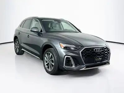 2023 Audi Q5 45 Premium Plus's photo