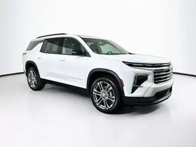 2025 Chevrolet Traverse FWD LT's photo