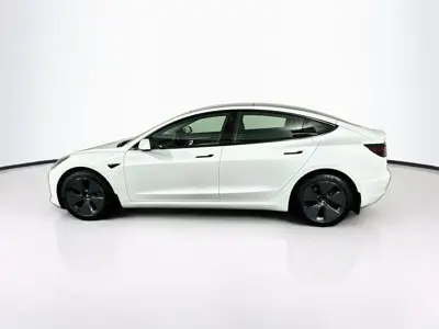 2023 Tesla Model 3 Base photo 4