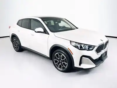 2025 BMW X2 xDrive28i's photo