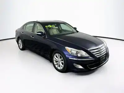 2013 Hyundai Genesis 3.8's photo