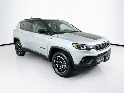 2025 Jeep Compass Trailhawk 4X4's photo