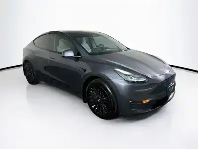 2023 Tesla Model Y Long Range Dual Motor All-Wheel Drive's photo