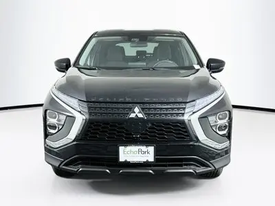 2024 Mitsubishi Eclipse Cross LE S-AWC photo 3