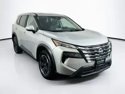 2025 Nissan Rogue SV FWD's photo