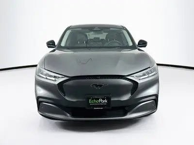 2023 Ford Mustang-Mach-e Select photo 3