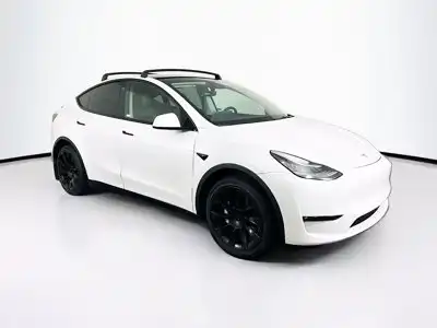 2022 Tesla Model Y Long Range Dual Motor All-Wheel Drive's photo
