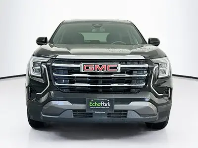2026 GMC Terrain Elevation AWD photo 3
