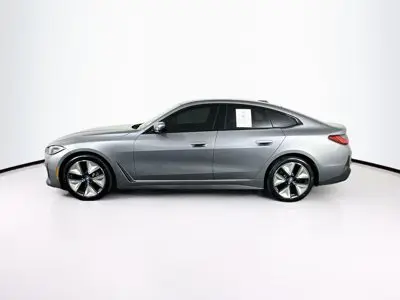 2023 BMW i4 eDrive35 photo 4
