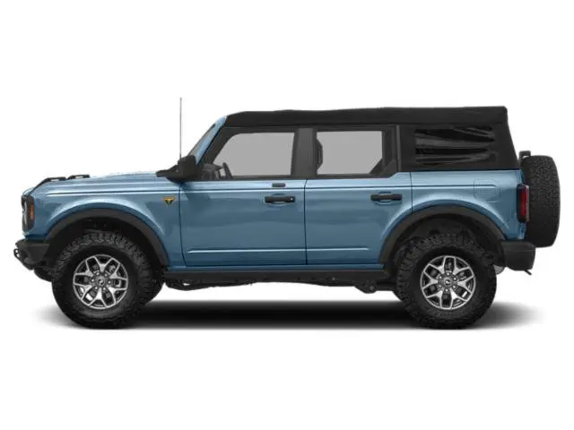 2023 Ford Bronco Badlands 4WD photo 3