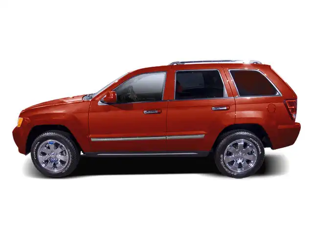 2010 Jeep Grand Cherokee Laredo 4WD's photo