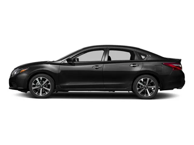 2017 Nissan Altima 2.5 SR photo 3