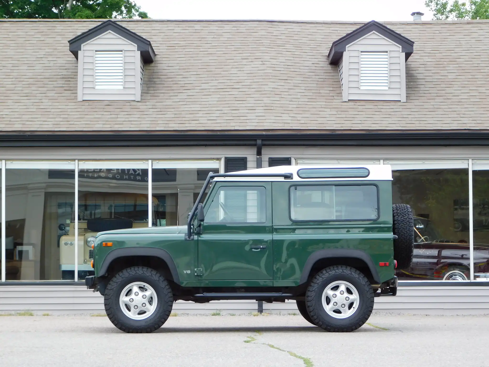 1997 Land Rover Defender STATION WAGON's photo