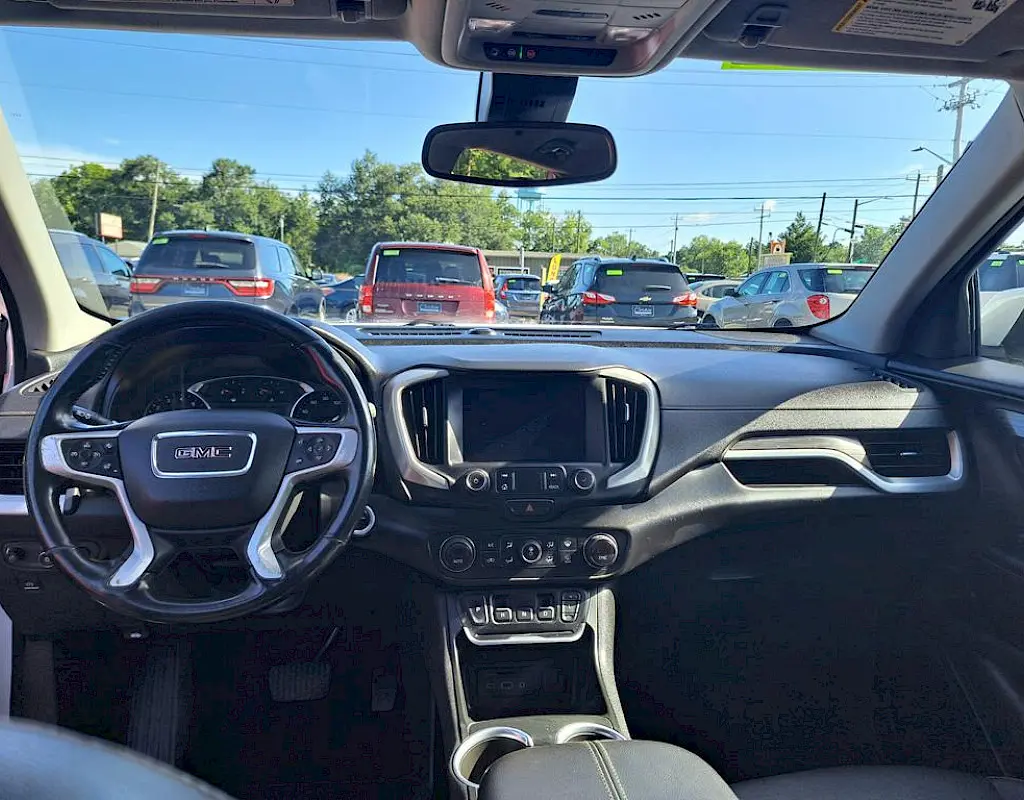 2021 GMC Terrain SLT AWD photo 3