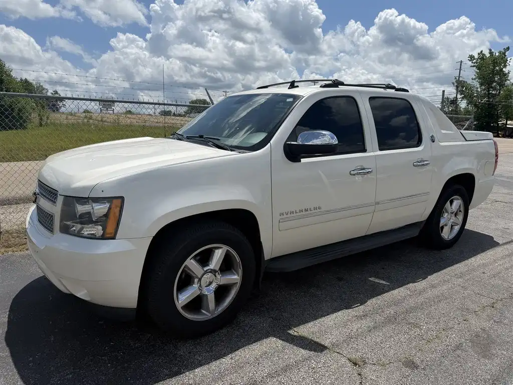 2013 Chevrolet Avalanche 4WD Avalanche LTZ's photo
