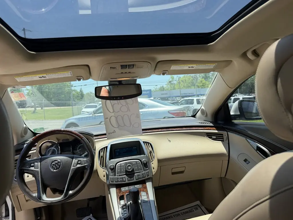 2010 Buick LaCrosse CXL photo 4