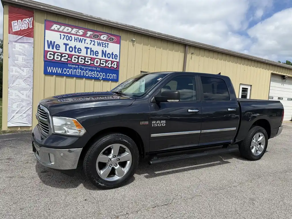 2017 RAM 1500 Big Horn 4x4 Crew Cab 5'7's photo