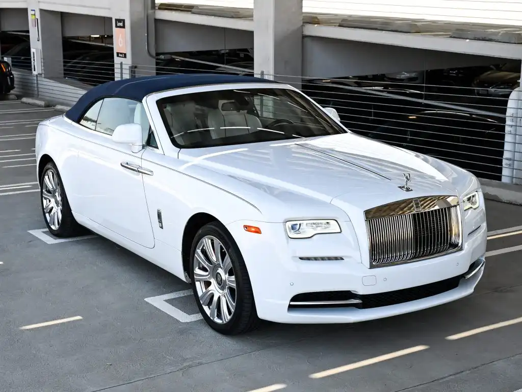 2016 Rolls-Royce Dawn Base's photo