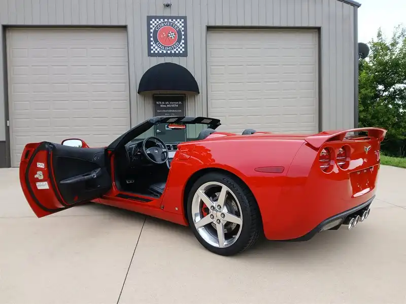 2006 Chevrolet Corvette Convertible's photo