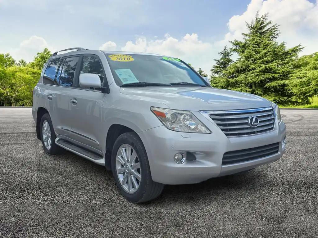 2010 Lexus LX 600 570's photo