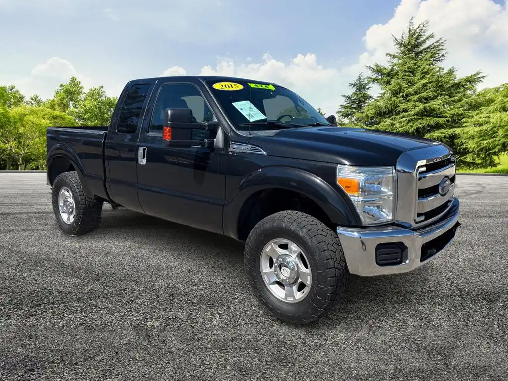 2015 Ford F-250 XLT 4x4 SuperCab 142 in's photo