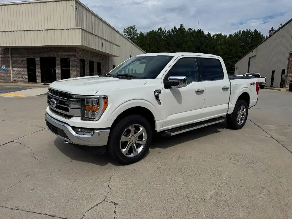 2023 Ford F-150 Lariat 4WD SuperCrew 5-1/2' Box's photo