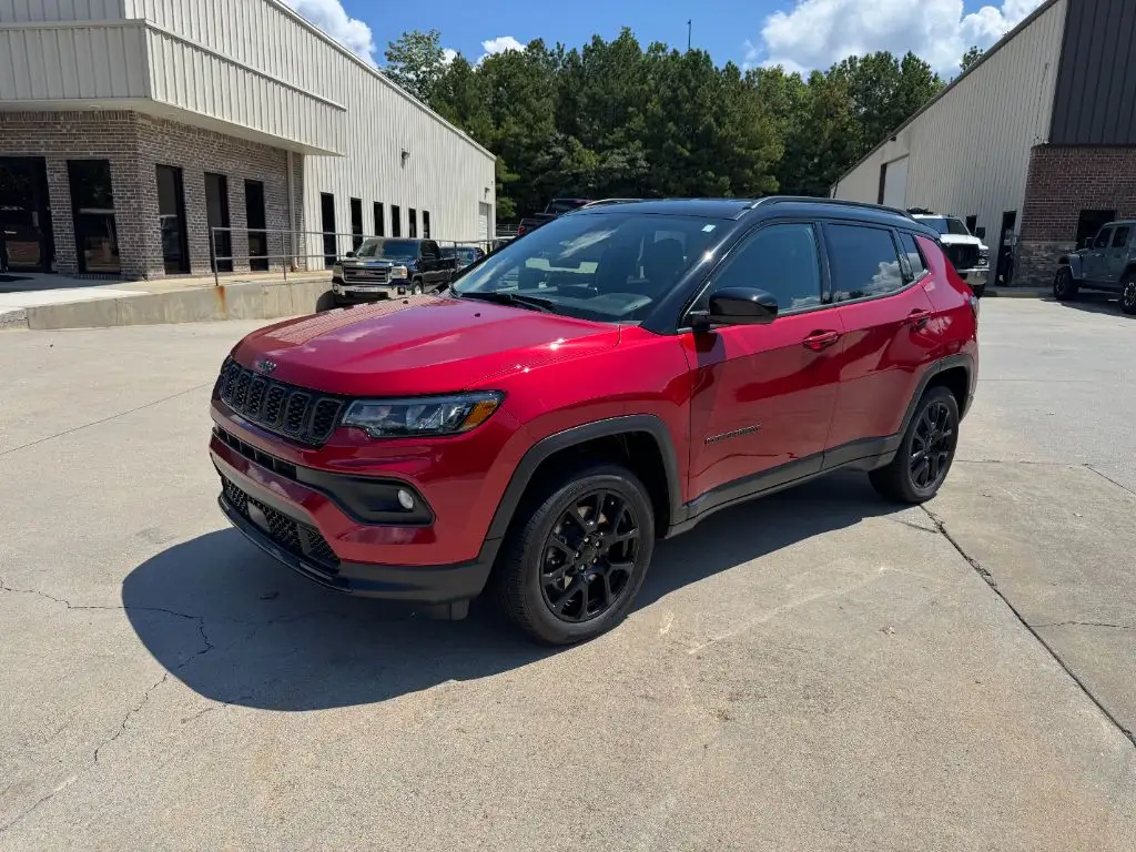 2024 Jeep Compass Latitude 4WD photo 1