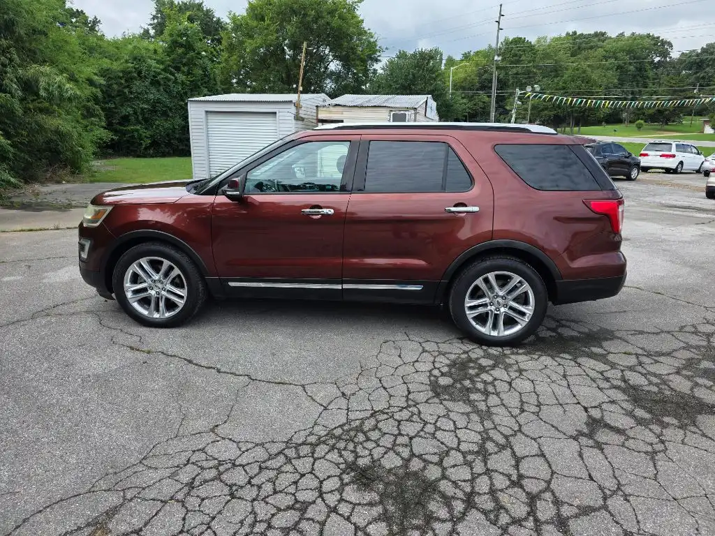 2016 Ford Explorer Limited FWD's photo