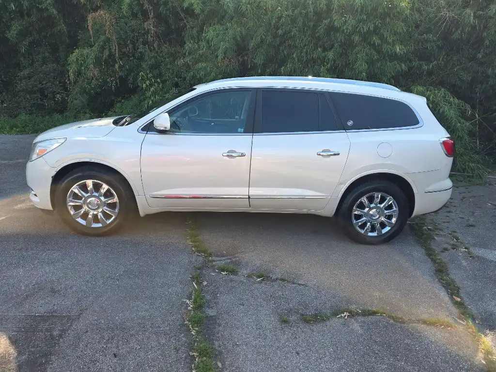 2014 Buick Enclave Leather's photo