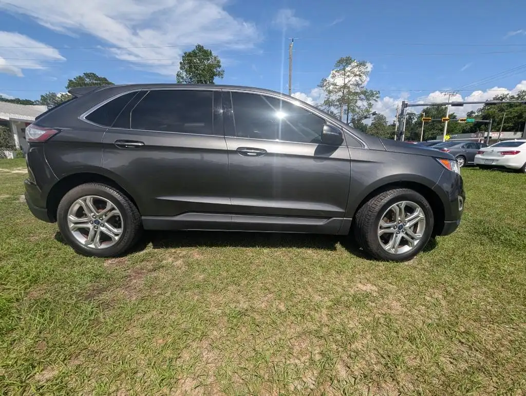 2018 Ford Edge Titanium's photo