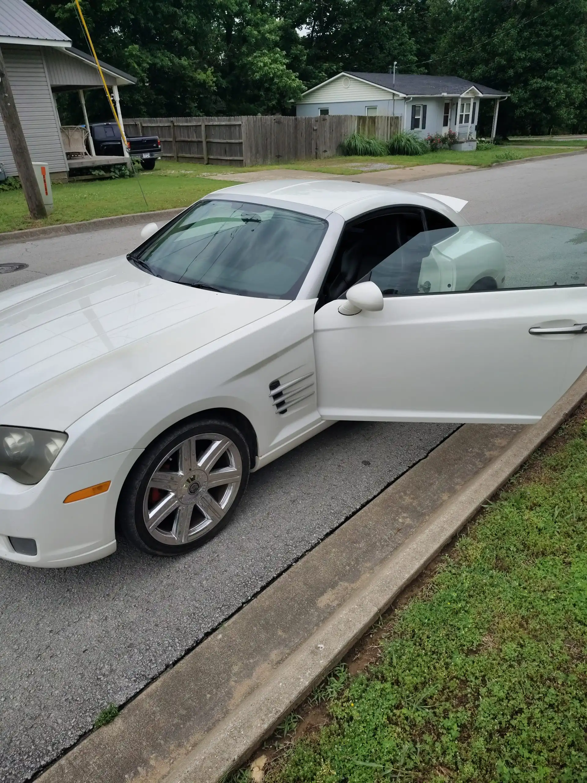 2004 Chrysler Crossfire Base's photo