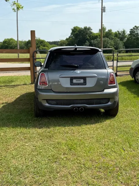 2010 MINI Cooper S photo 3