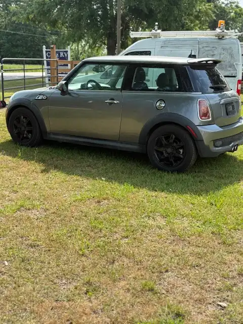 2010 MINI Cooper S's photo