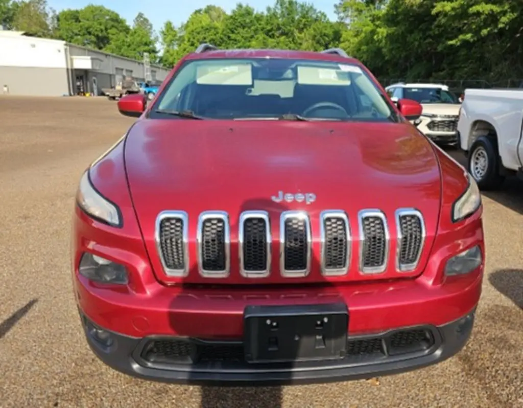 2014 Jeep Cherokee Latitude 4WD photo 4
