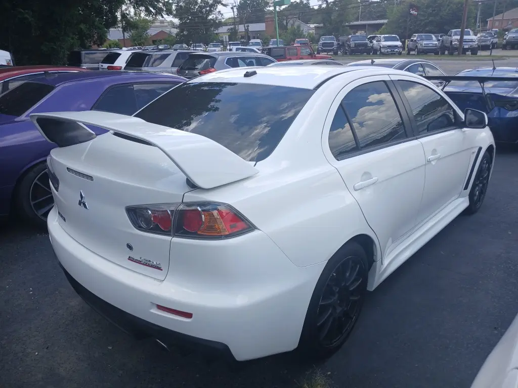 2014 Mitsubishi Lancer Evolution GSR photo 4