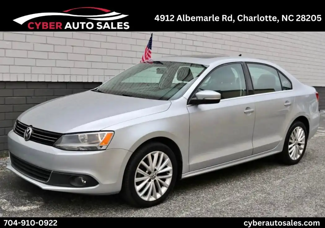 2011 Volkswagen Jetta SEL 6AT's photo