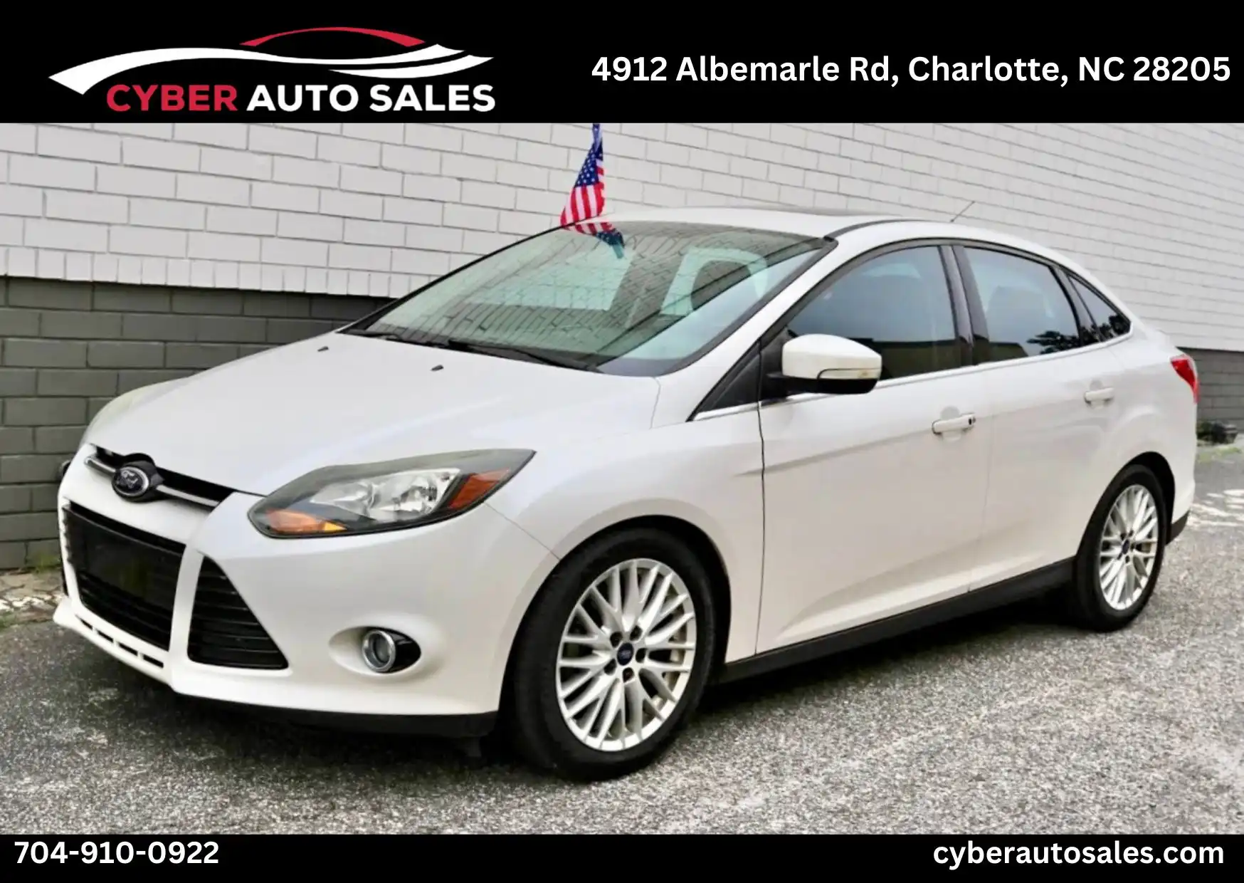 2014 Ford Focus Sedan Titanium's photo