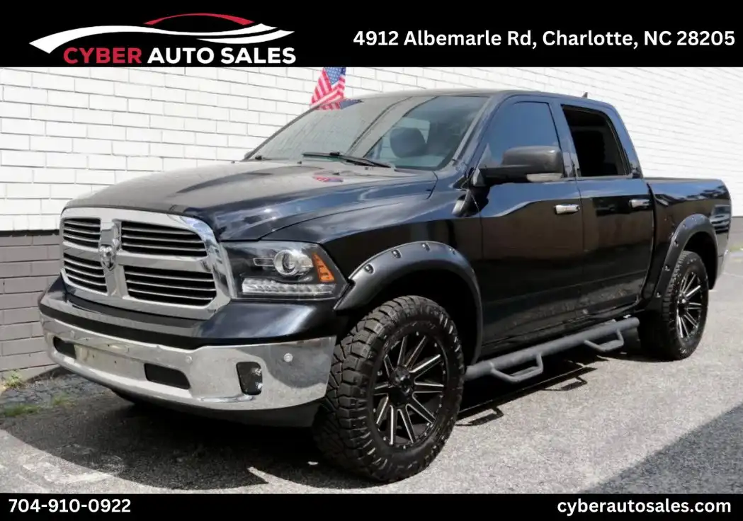 2014 RAM 1500 SLT 4WD Crew Cab's photo