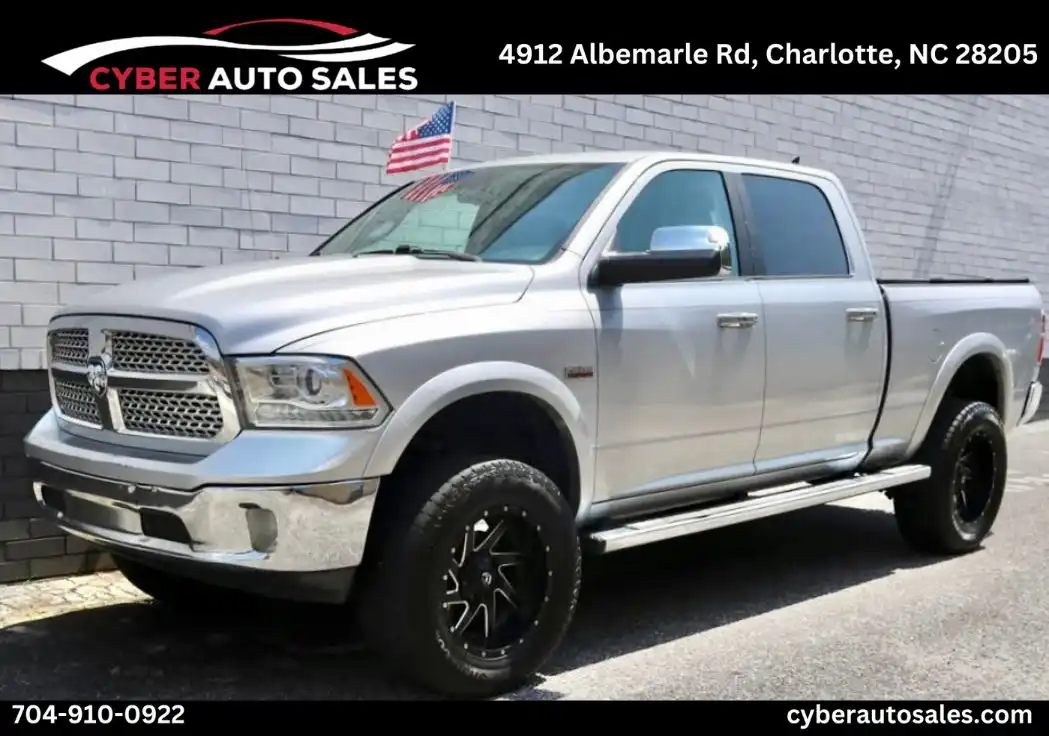 2017 RAM 1500 Laramie 4WD Crew Cab 6'4's photo