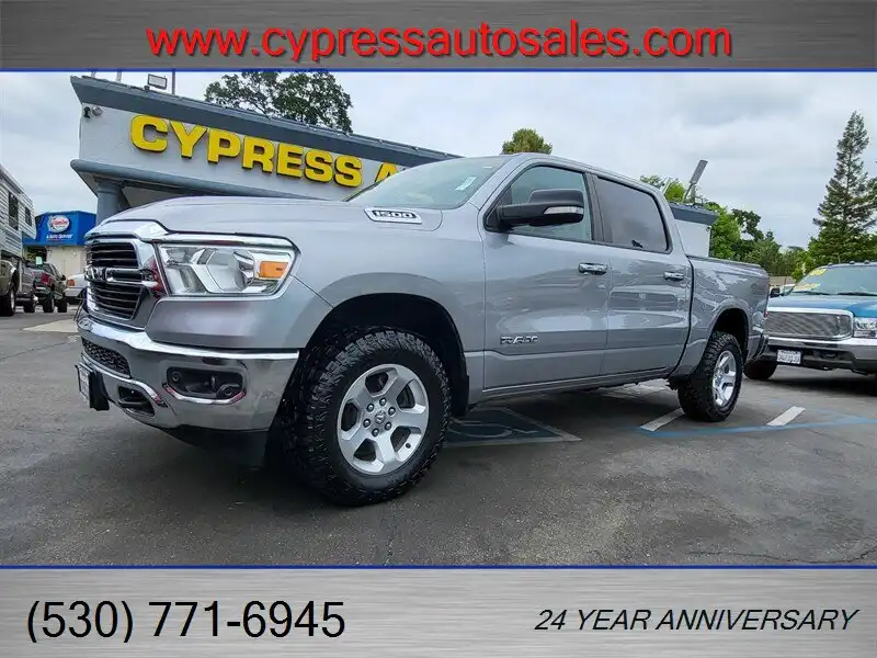 2019 RAM 1500 Big Horn/Lone Star 4x4 Crew Cab 5'7's photo