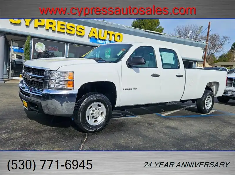 2009 Chevrolet Silverado HD Work Truck Crew Cab SWB's photo