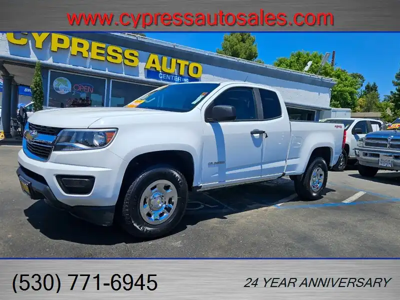2017 Chevrolet Colorado 4WD Work Truck Extended Cab's photo