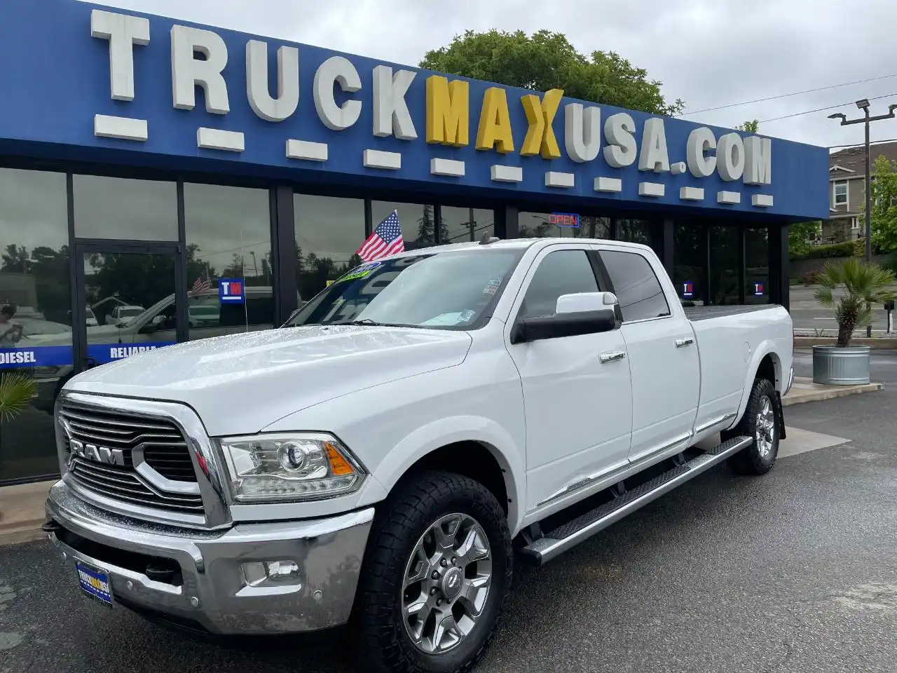 2016 RAM 3500 Laramie Limited Crew Cab LWB's photo