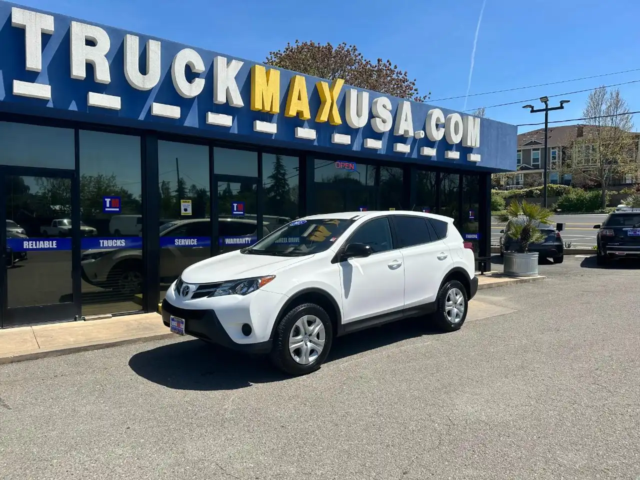 2015 Toyota RAV4 LE's photo