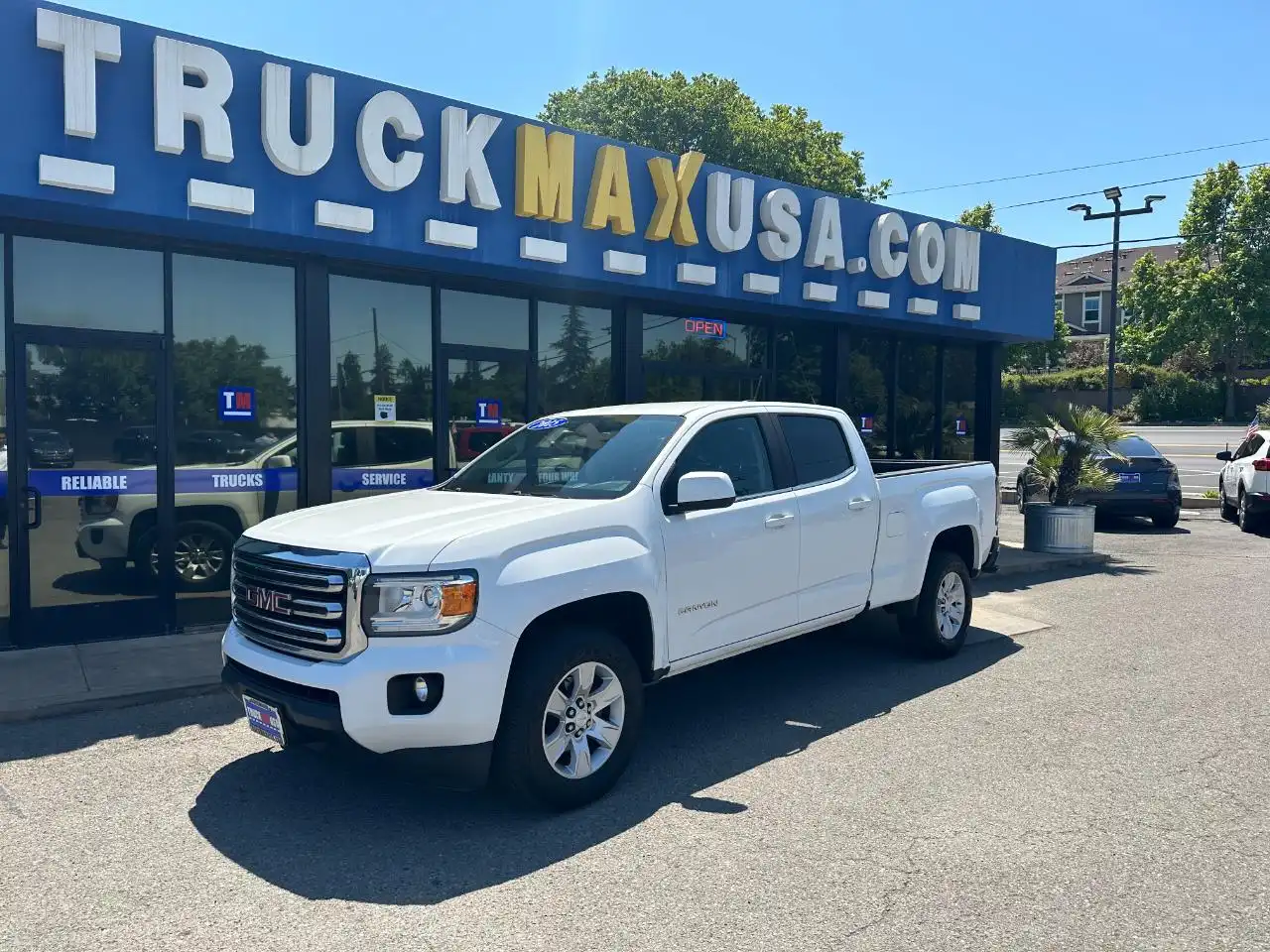 2015 GMC Canyon 2WD SLE Crew Cab Short Box's photo