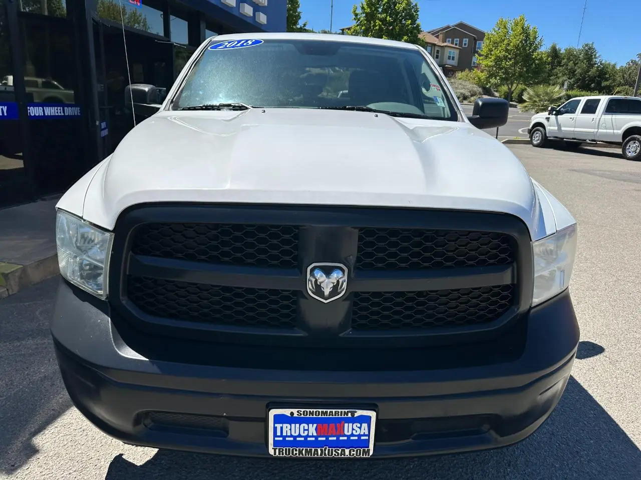 2018 RAM 1500 Tradesman Quad Cab 6'4 photo 3