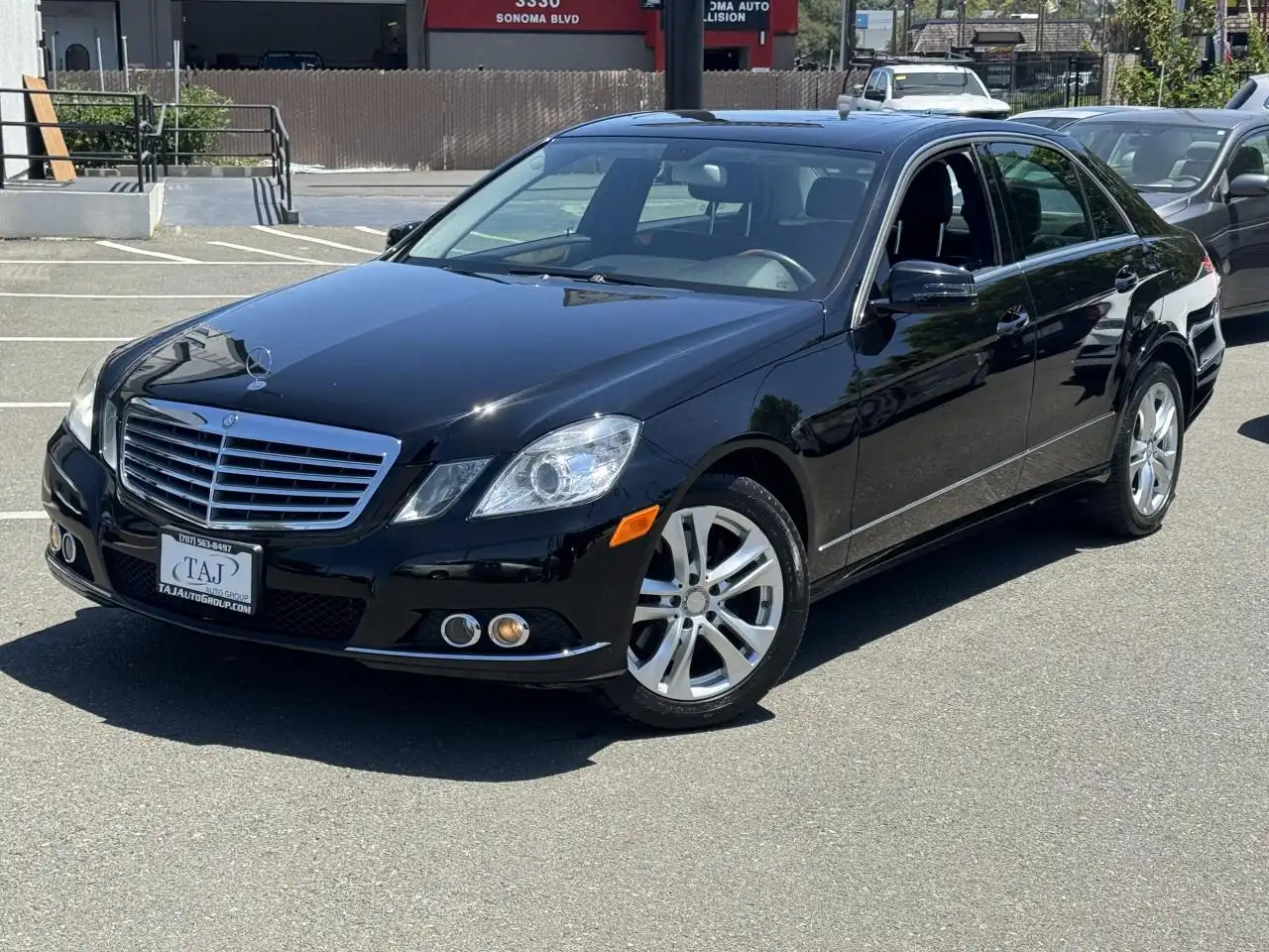 2010 Mercedes-Benz E-Class E350 Sport's photo
